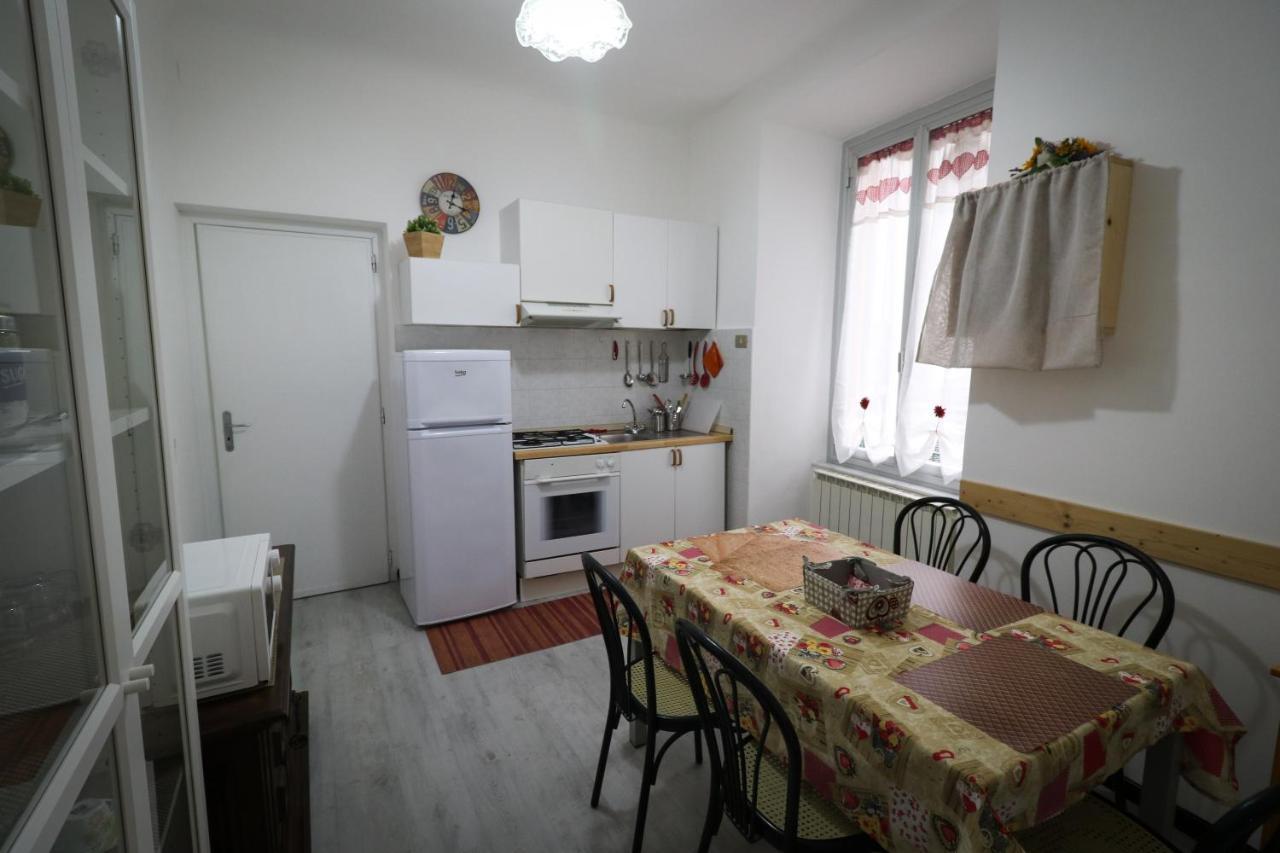 Appartement La Darsena. à Savone Extérieur photo